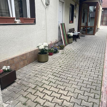 Rami House Central Double Rooms Brasov Bagian luar foto