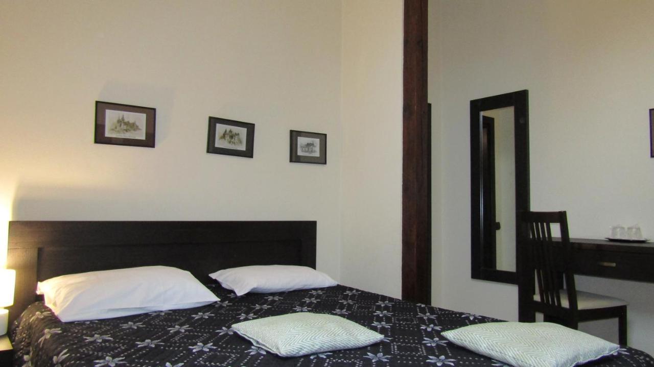 Rami House Central Double Rooms Brasov Bagian luar foto
