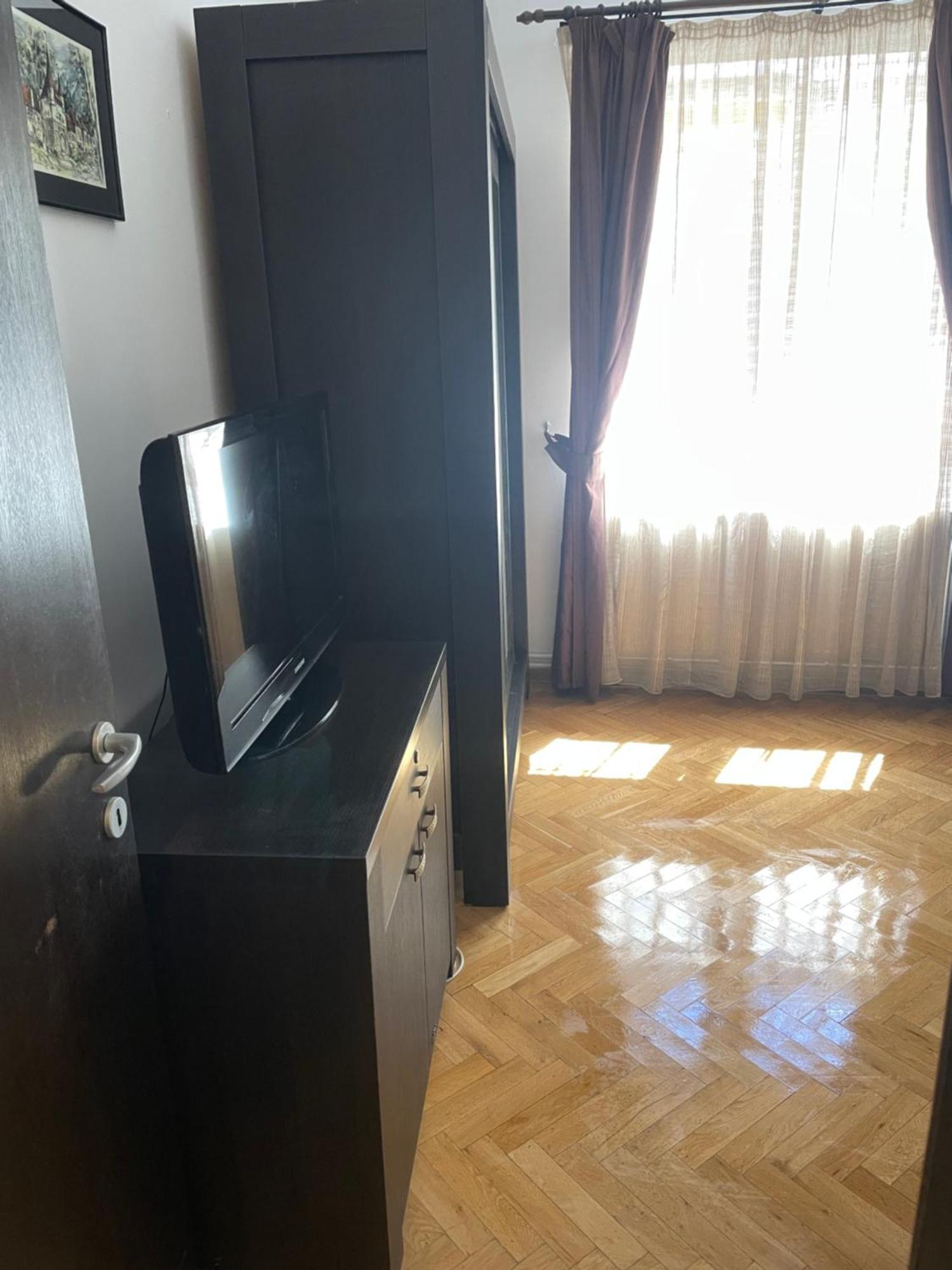 Rami House Central Double Rooms Brasov Bagian luar foto