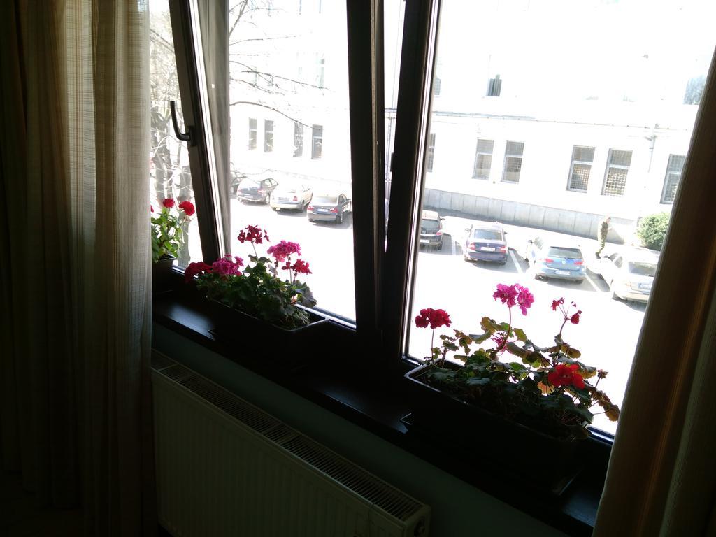 Rami House Central Double Rooms Brasov Bagian luar foto